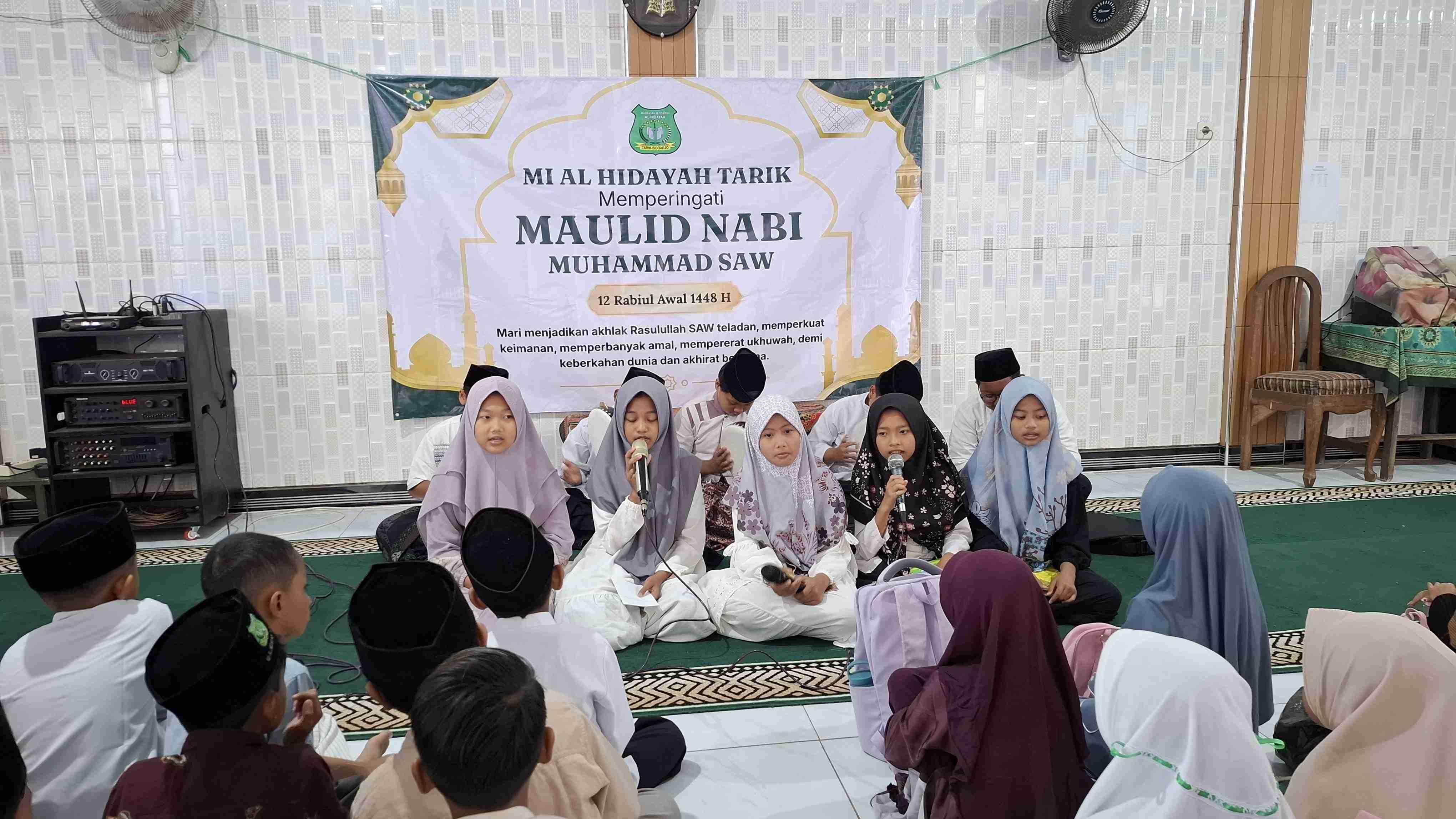 Peringatan Maulid Nabi 1448 H/2026 di MI Al-Hidayah Tarik Berlangsung Khidmat