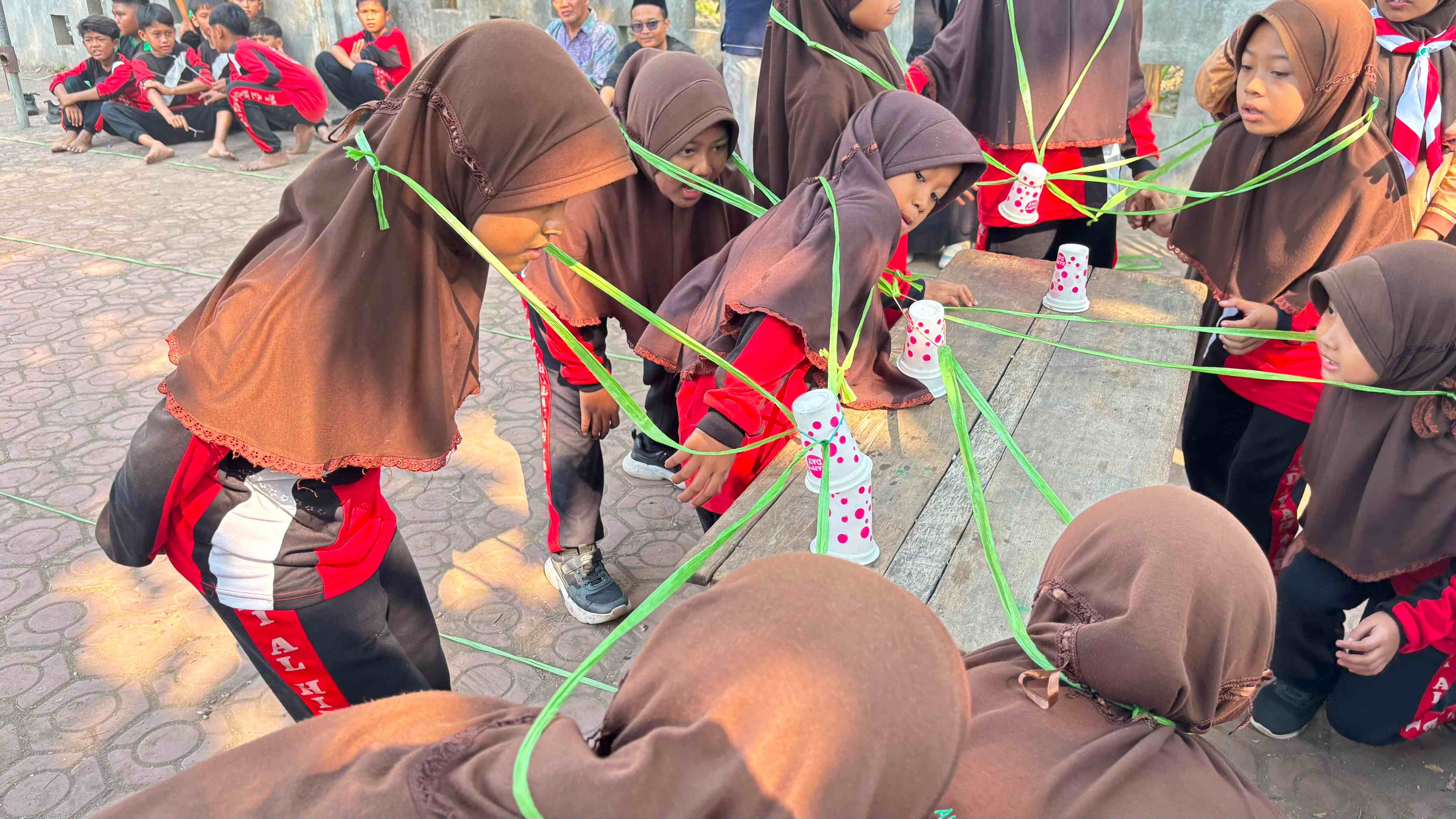 Semarak HUT Ke-81 RI, MI Al-Hidayah Tarik Gelar Beragam Lomba dan Jalan Sehat Bersama