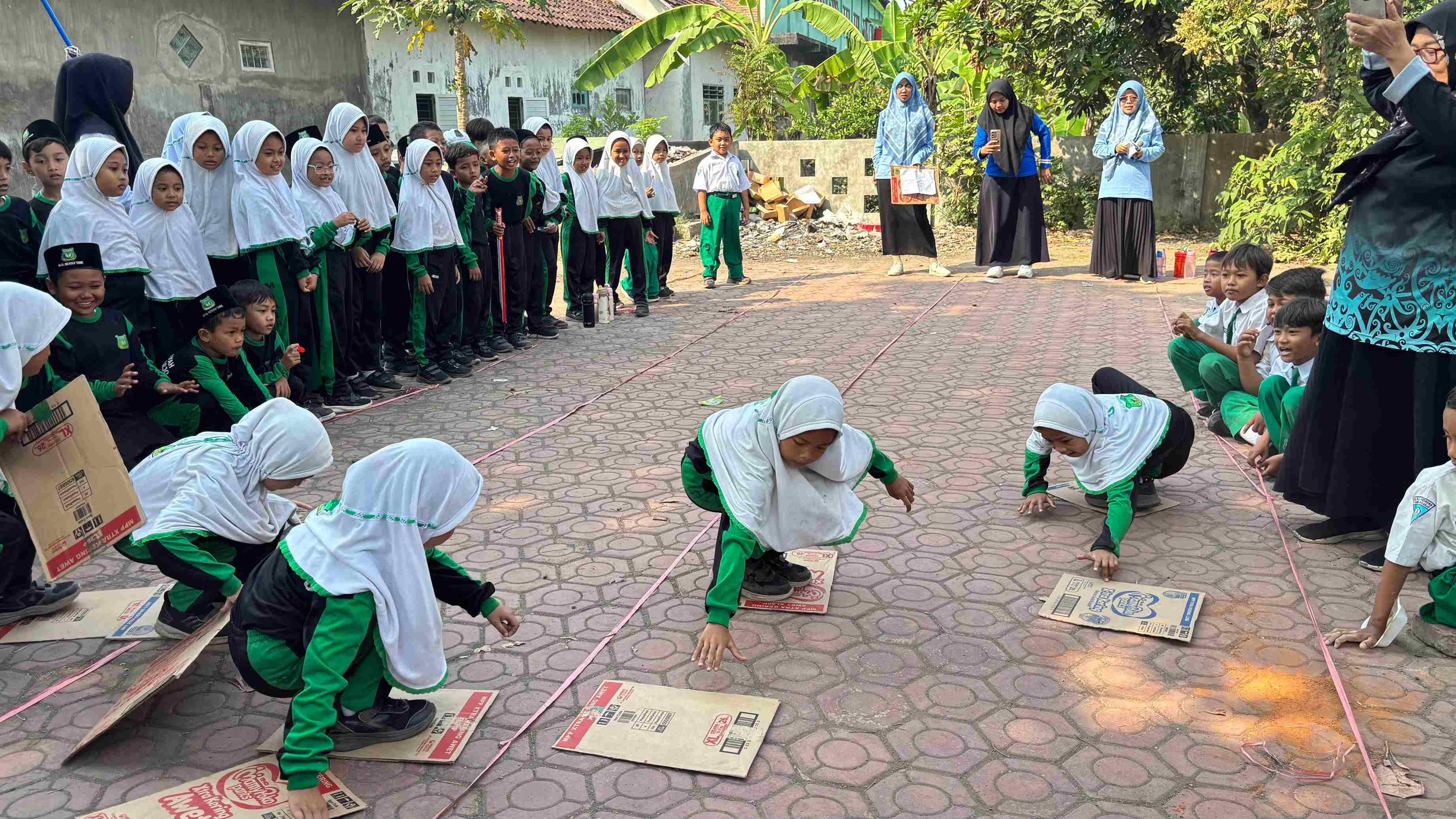 HUT RI KE 81