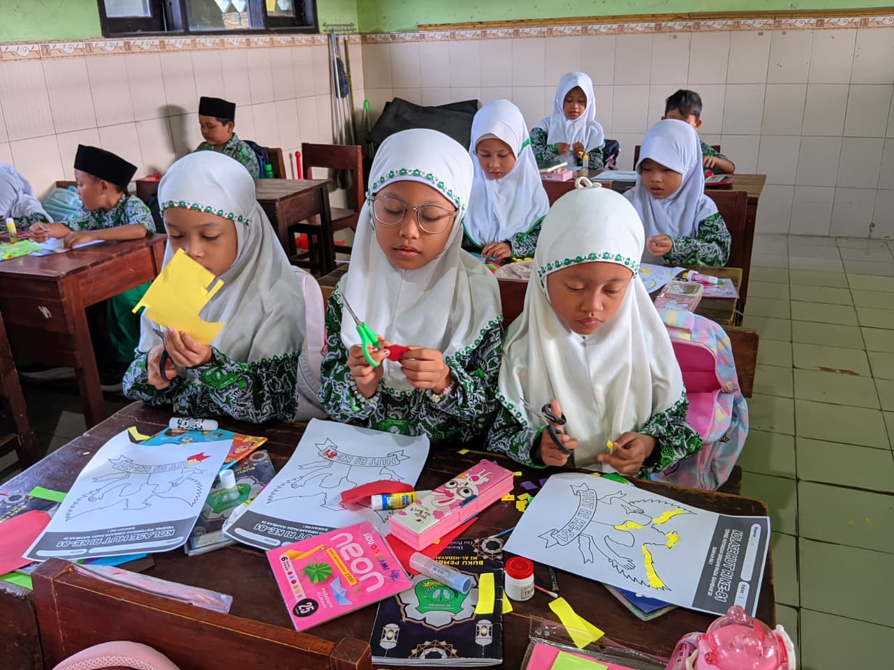 HUT RI KE 81