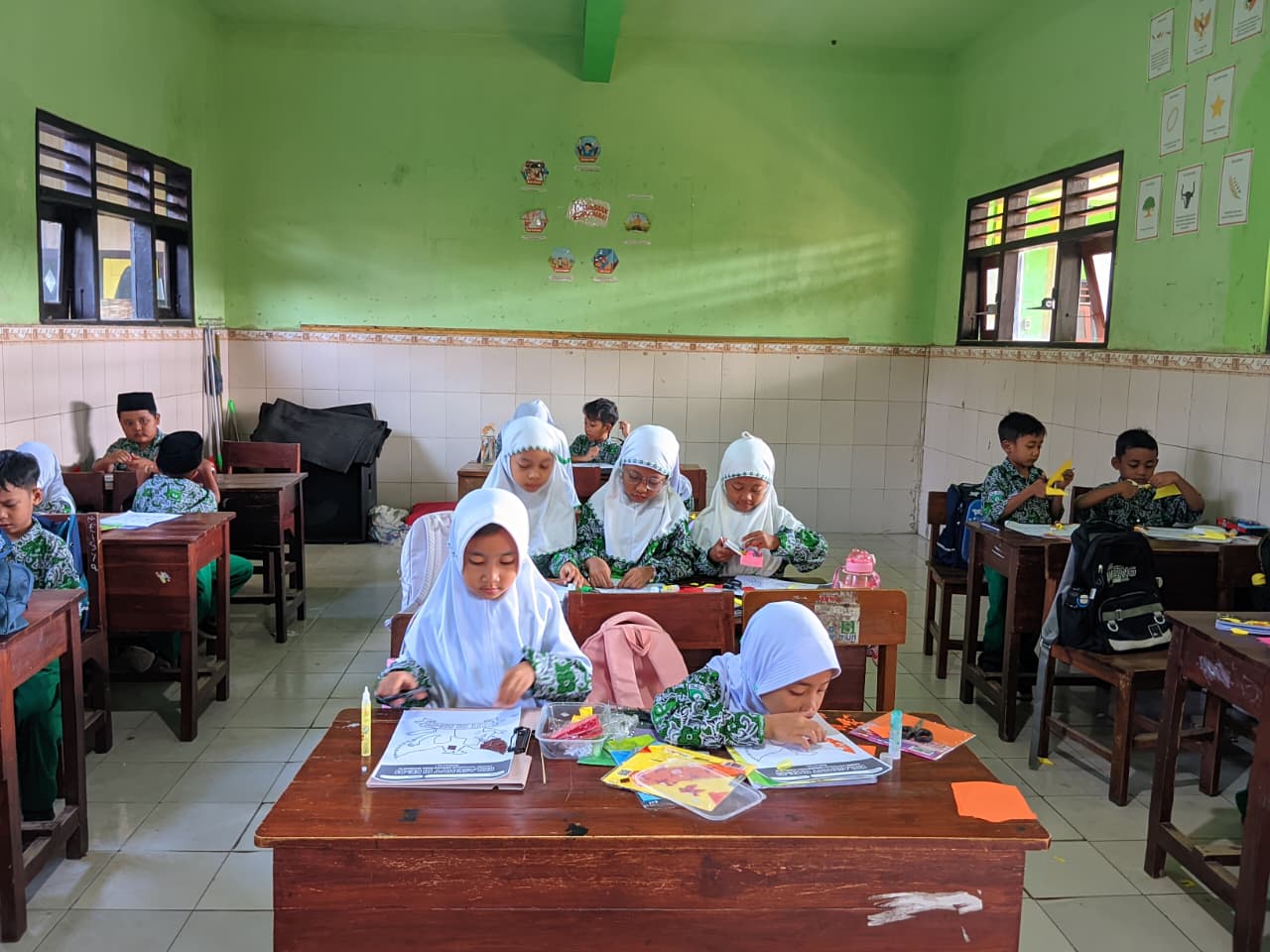 HUT RI KE 81